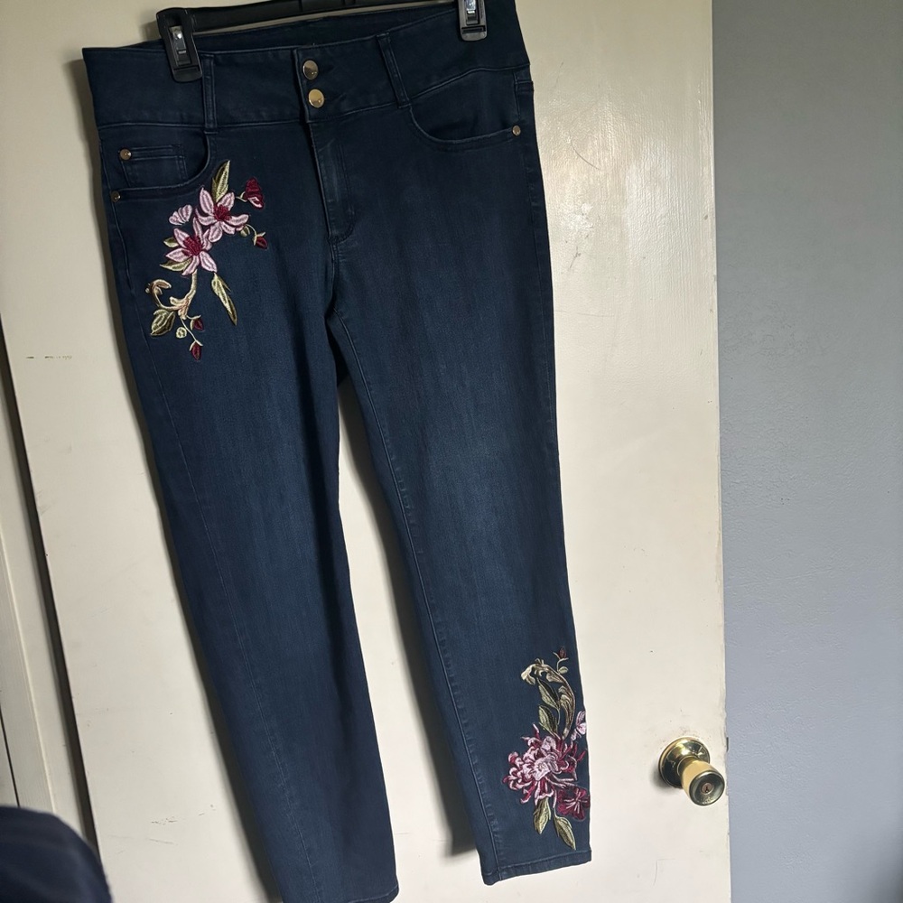 Thalia 12 slim ankle jeans lots of stretch embroidered flowers W32+stretchXL27